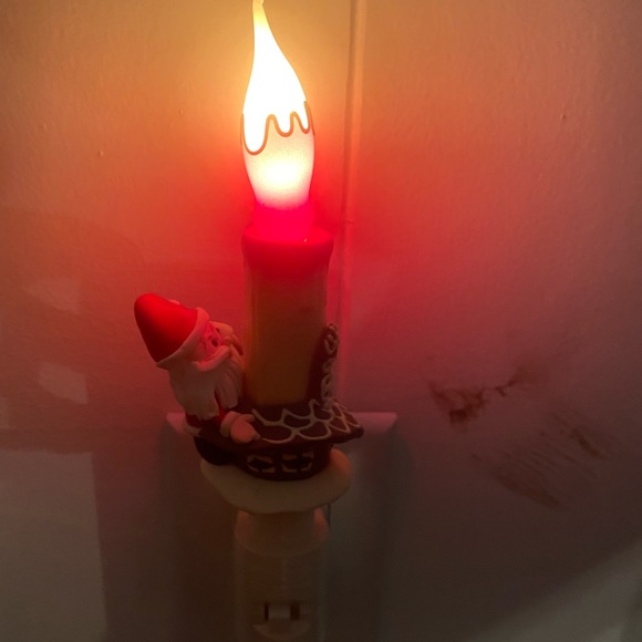 Vintage Christmas Candle Nightlight ~ Santa On The Roof Top Great Working Cond - Picture 7 of 7